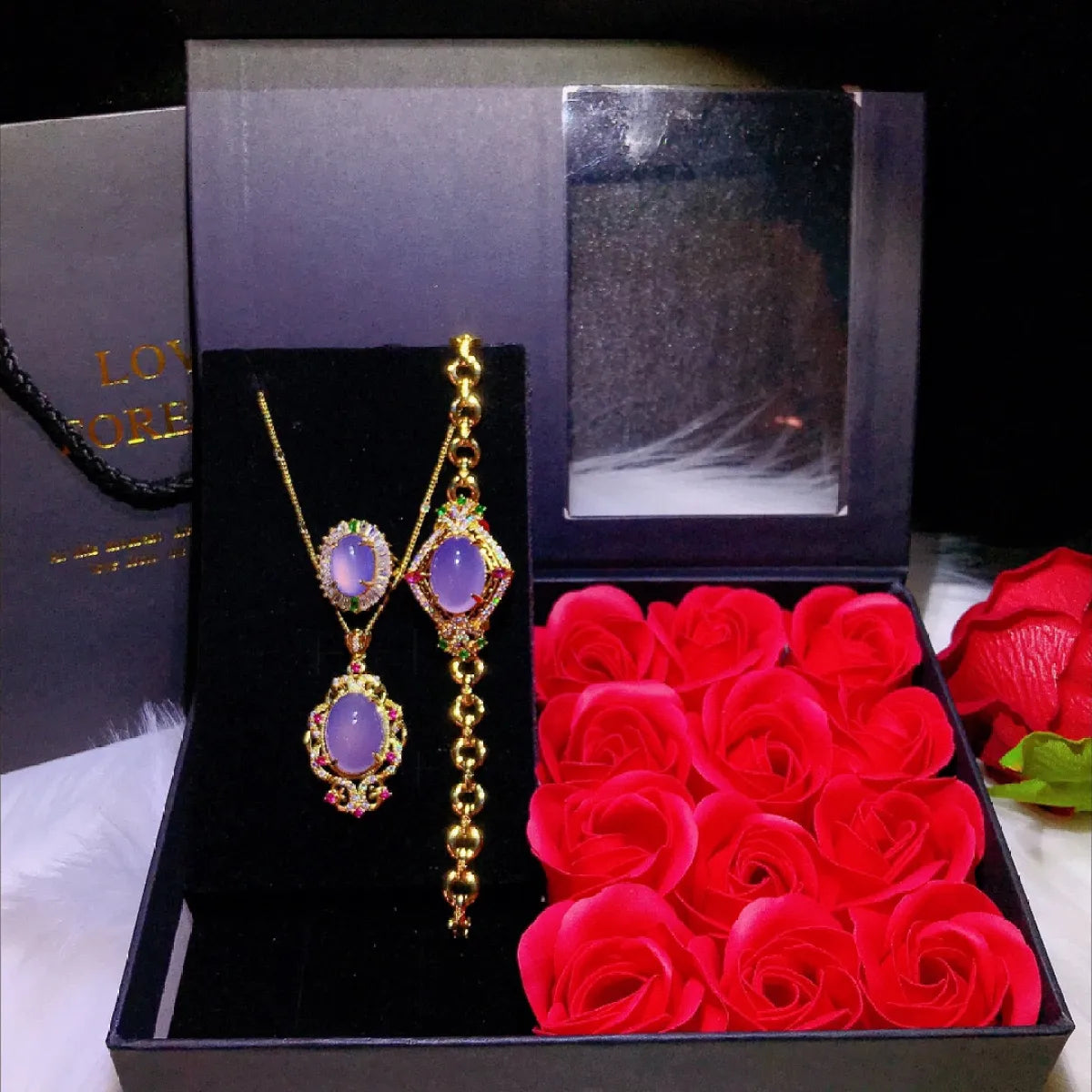 Natural Powder Chalcedony Set