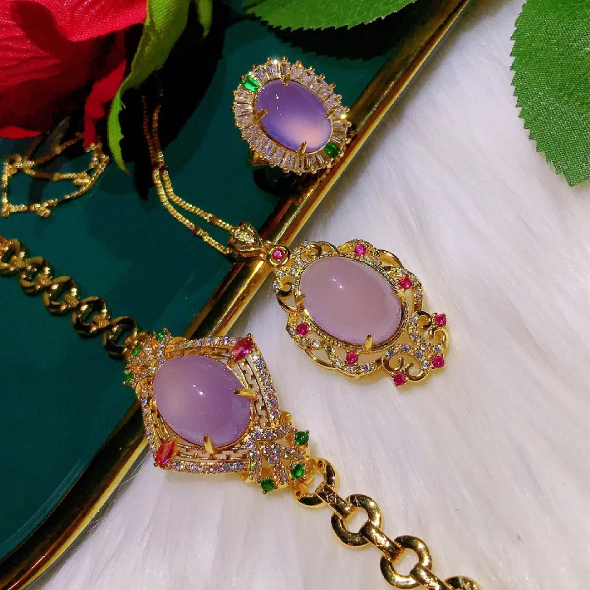 Natural Powder Chalcedony Set