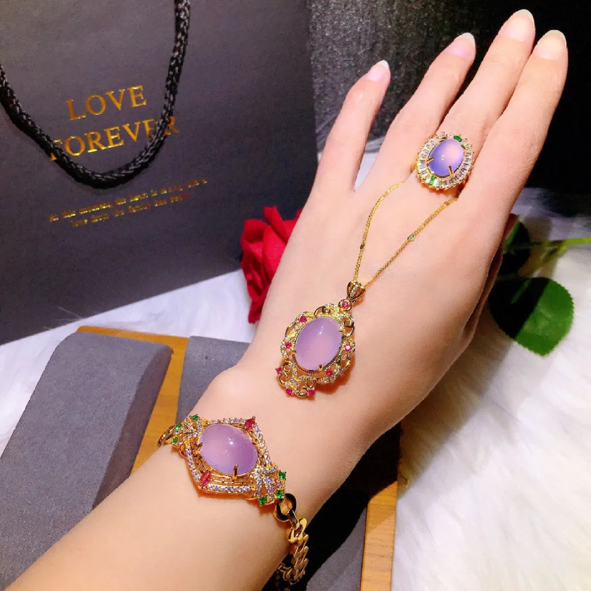 Natural Powder Chalcedony Set